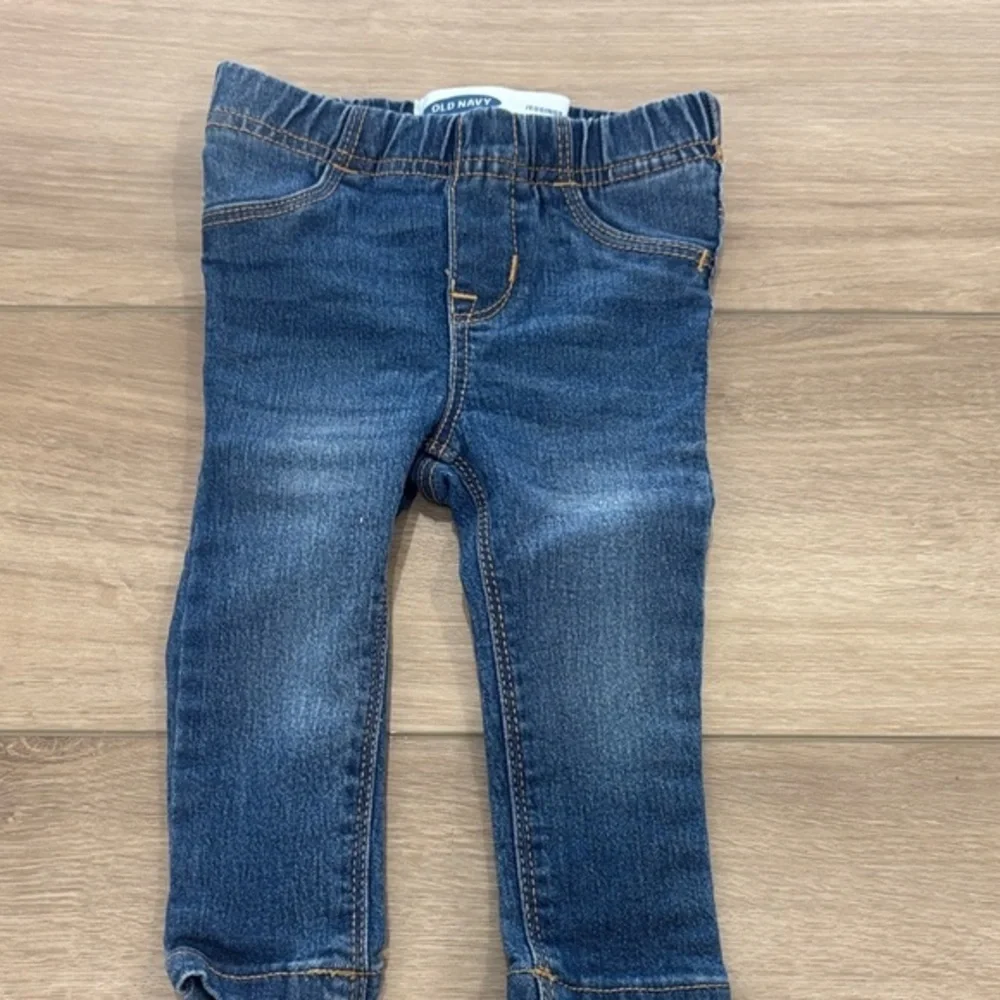 Old Navy Kids Dark Blue Jeggings size 12-18 months